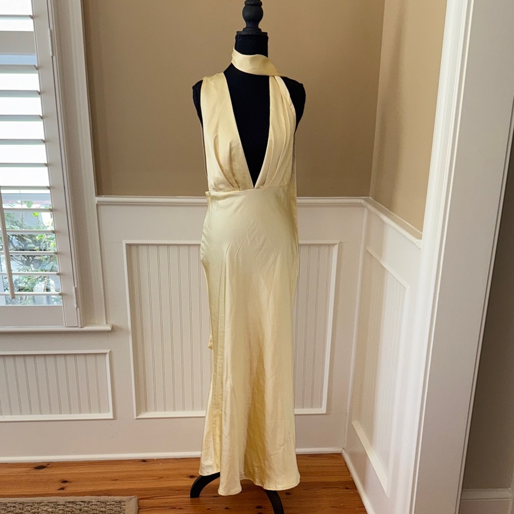 Elegant butter yellow Backless Dress